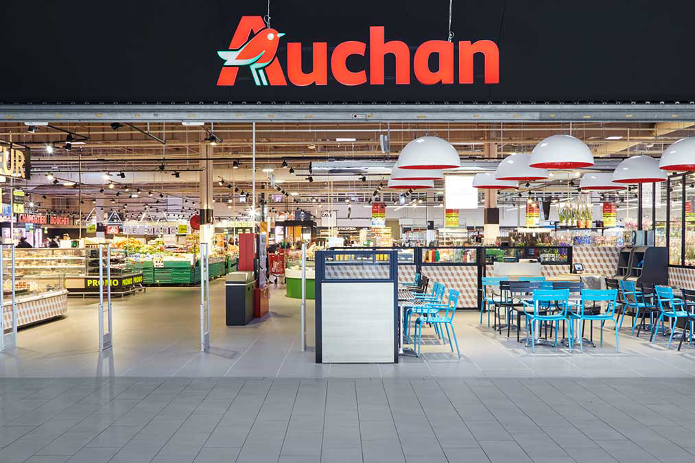 Auchan remplace ses palettes display en bois par des palettes display en plastique